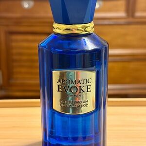 Aromatic Evoke Eau de Parfum for Men - Deep Blue Bottle